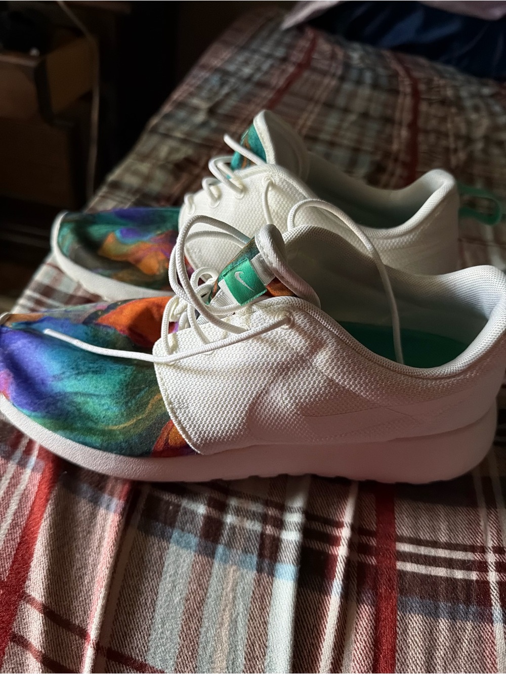 Walking Art!! Nike Roshe One Print Sneakers